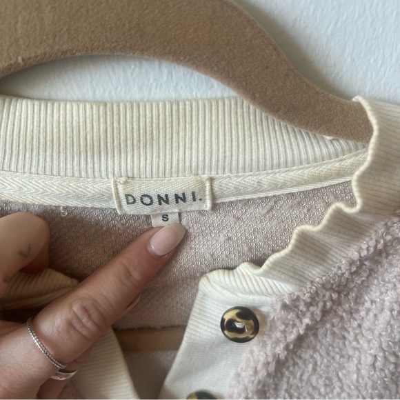 DONNI. Sherpa Henley - Picture 7 of 9